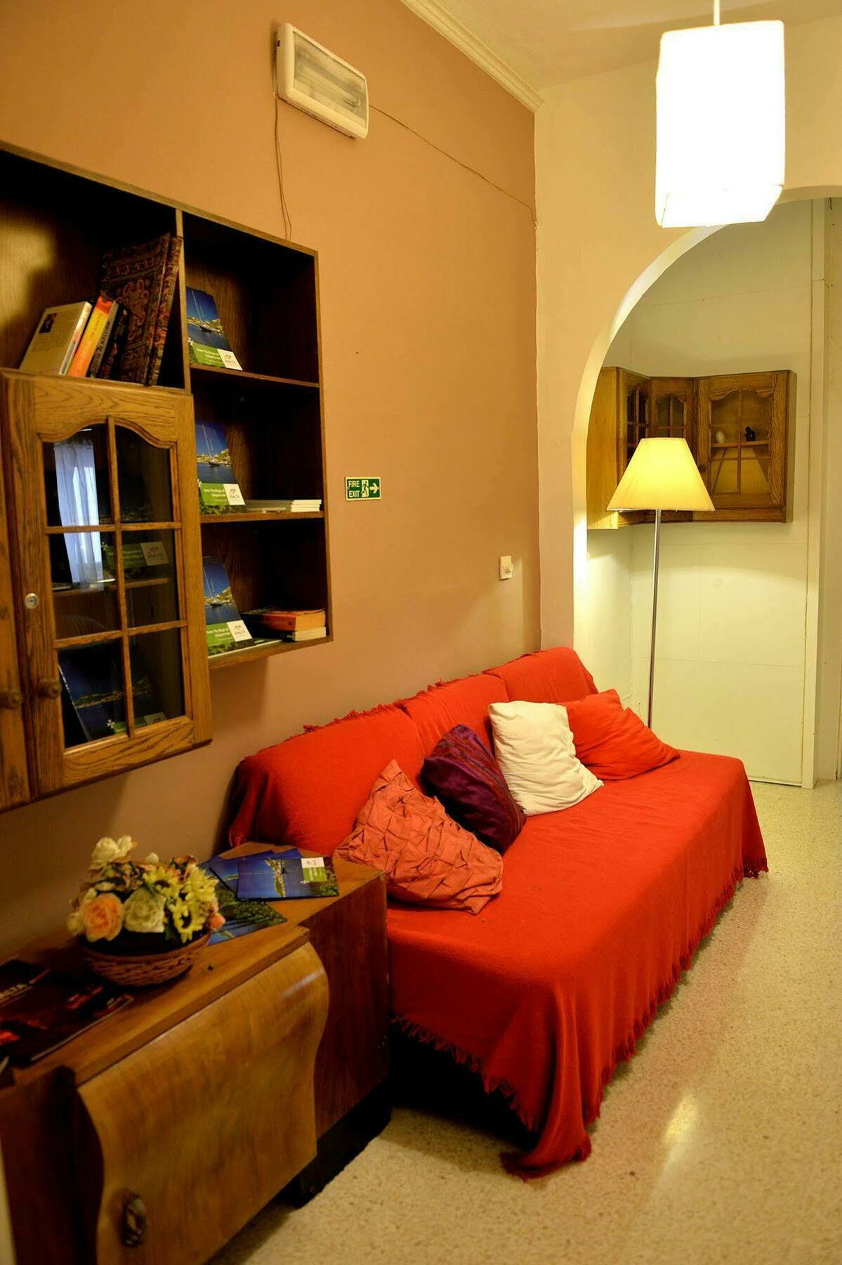 Sunstone Boutique Guest House Буджибба Экстерьер фото